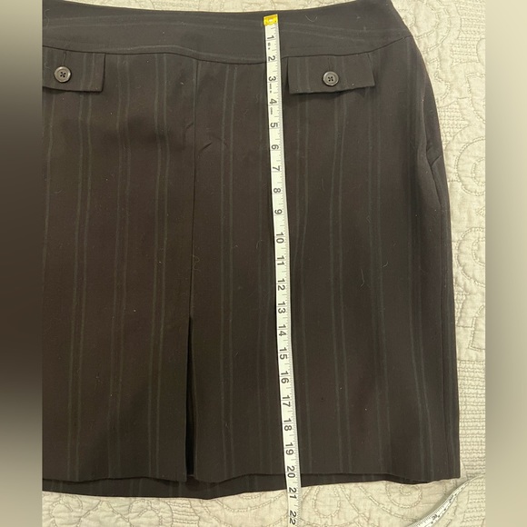 Worthington lined above the knee skirt. Size 16 - Picture 7 of 8